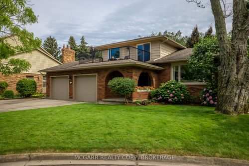 11 Lantana Cir, Saint Catharines, ON, L2M7M5 | Card Image