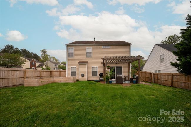 Private yard | Image 26