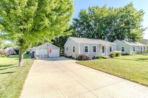 921 E 10th St, Spencer, IA, 51301 | Card Image