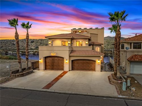 477 Riverfront Dr, Bullhead City, AZ, 86442-6125 | Card Image