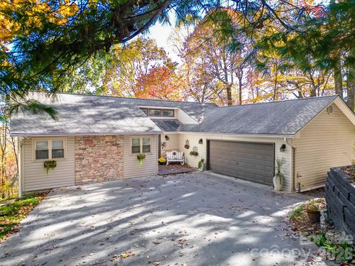 110 Spring Path, Hendersonville, NC, 28739-9451 | Card Image