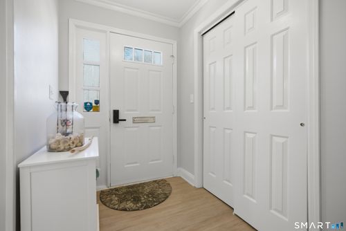 3977-3977 Park Ave, Fairfield, CT, 06825-1261 | Card Image