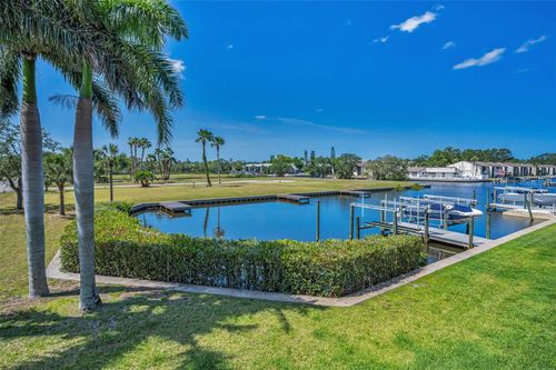 47 W Morgan St, Tarpon Springs, FL, 34689-3700 | Card Image