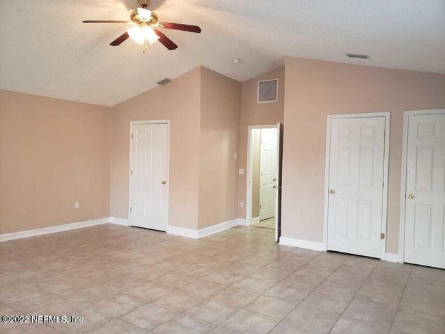 8037 Longleaf Forest Ct, Home with 4 bedrooms, 3 bathrooms and null parking in Jacksonville FL | Image 4