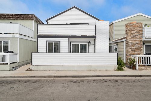 204 David Dr, Newport Beach, CA, 92663 | Card Image