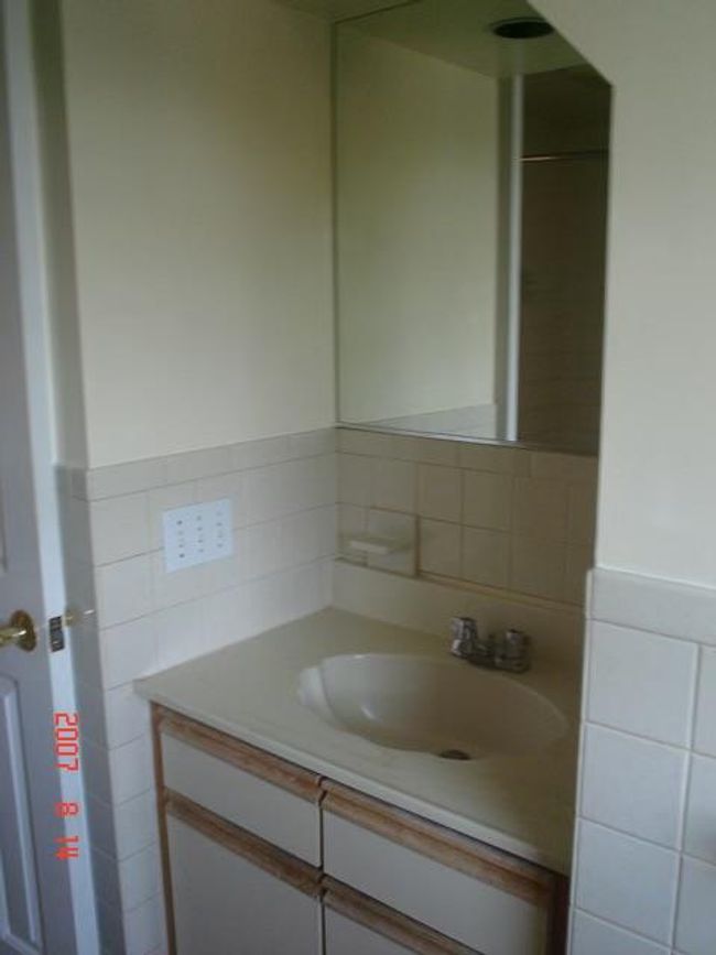 2nd Fl Bathroom with vanity | Image 12