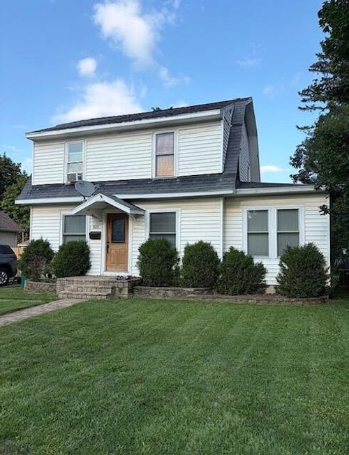 803 N Nottawa Street, Sturgis, MI, 49091 | Card Image