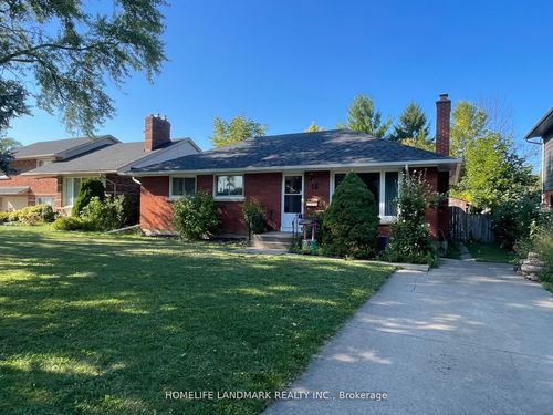 11 Byrne Blvd, Saint Catharines, ON, L2T2H8 | Card Image