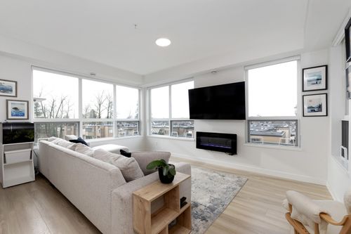 406-11913 Burnett St, Maple Ridge, BC, V2X4N1 | Card Image