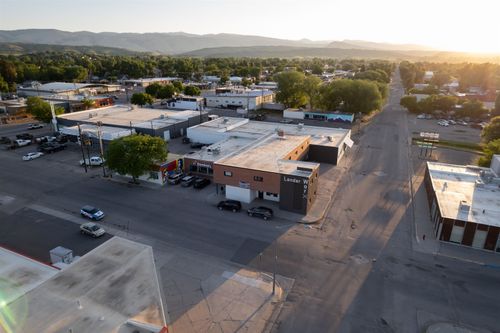 409 Lincoln St, Lander, WY, 82520-2826 | Card Image