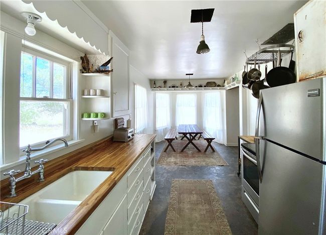 330 Sage Flats Dr, House other with 3 bedrooms, 2 bathrooms and 2 parking in Olancha CA | Image 10