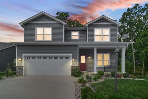 813 Hatch Lake Pkwy, Valparaiso, IN, 46385-6096 | Card Image