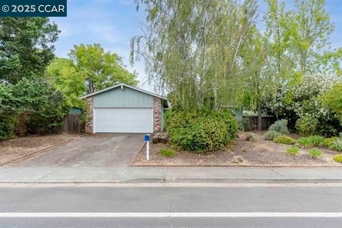 969 Valley View St, Saint Helena, CA, 94574-2343 | Card Image