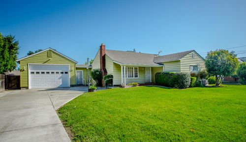 815 Woodland Ave, Woodland, CA, 95695-2861 | Card Image