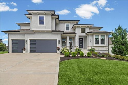 15809 El Monte St, Overland Park, KS, 66207 | Card Image