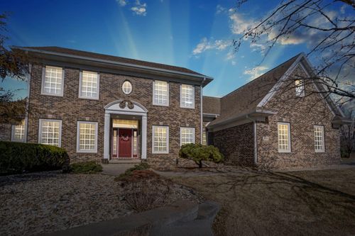 3023 Wellington Dr, Cedar Falls, IA, 50613-7124 | Card Image