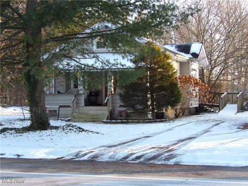 9502 E Center St, Windham, OH, 44288-1008 | Card Image