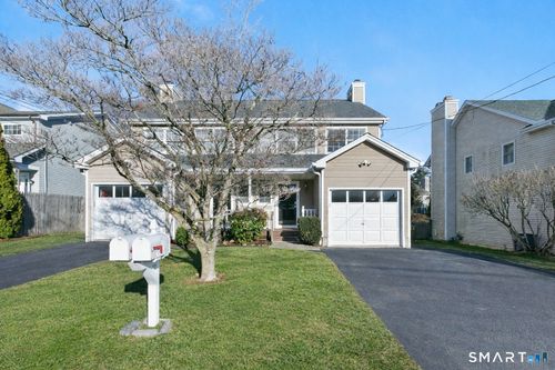 30 Osborne Place, Fairfield, CT, 06890 | Card Image
