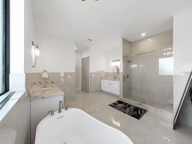 Primary Bath | Image 29