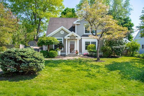 94 Bogert Ave, Pearl River, NY, 10965-1822 | Card Image