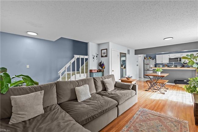 4592 Genoa Cir, House attached with 2 bedrooms, 3 bathrooms and null parking in Virginia Beach VA | Image 4
