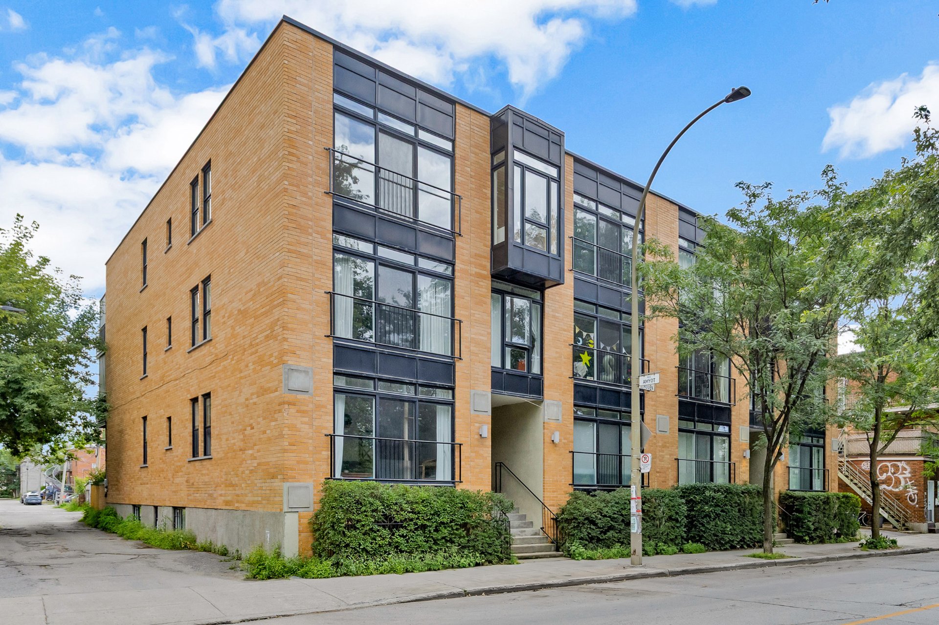 Residential in Montréal (Mercier/Hochelaga-Maisonneuve) 4