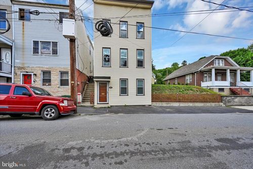 362 Front St, POTTSVILLE, PA, 17901-1253 | Card Image