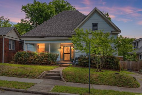 211 Barton Street, Little Rock, AR, 72205 | Card Image