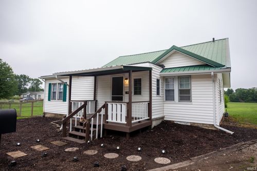 517 N Morgan St, Mentone, IN, 46539-9292 | Card Image