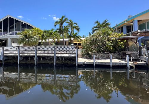 319 Woods Ave, Tavernier, FL, 33070-2258 | Card Image