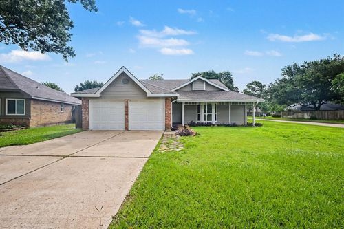 2710 Village Circle Dr, Katy, TX, 77493-1236 | Card Image