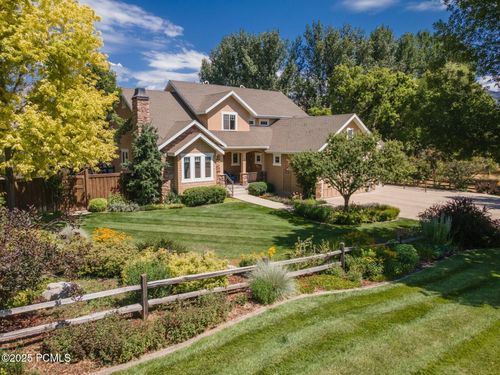 7634 S 200, Huntsville, UT, 84317 | Card Image