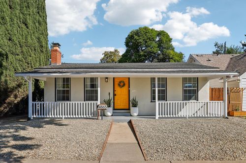 4865 V Street, Sacramento, CA, 95817 | Card Image