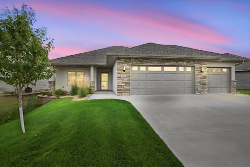 4272 30th St S, Saint Cloud, MN, 56301-6527 | Card Image