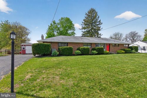 141 Siegfried Avenue, Nazareth, PA, 18064 | Card Image