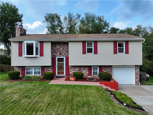 213 Brookston Dr, Cranberry Twp, PA, 16066-7007 | Card Image