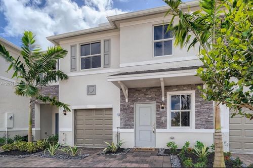 785 Se 18th St, Homestead, FL, 33034-5686 | Card Image