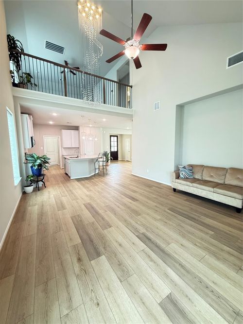 17063 Shimmer Ray St, Hockley, TX, 77447-2566 | Card Image