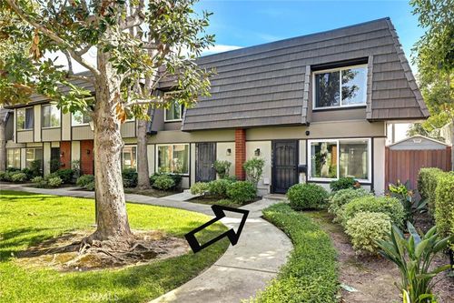 17715 Regency Cir, Bellflower, CA, 90706-7004 | Card Image