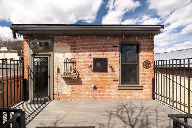 197 Main St, House other with 1 bedrooms, 3 bathrooms and null parking in Lansing IA | Image 19