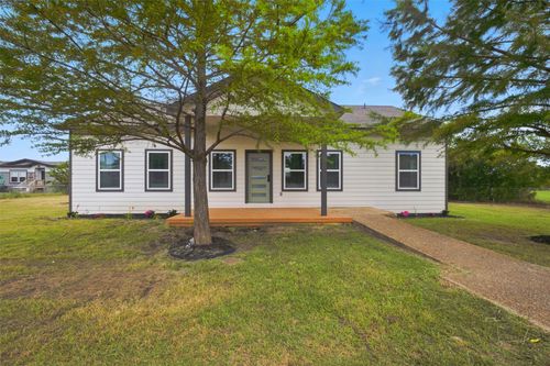 9002 Breezy Rd, Krum, TX, 76249-4233 | Card Image