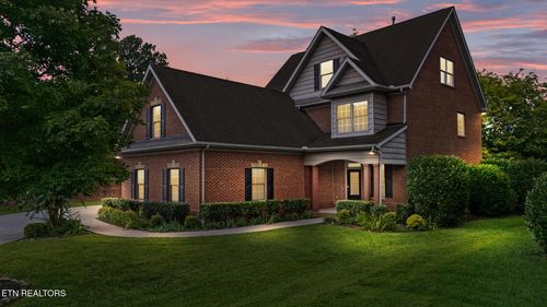 1201 Bentley Park Ln, Knoxville, TN, 37922-5586 | Card Image