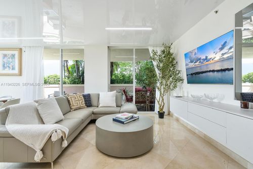 apt-508-17555 Atlantic Blvd, Sunny Isles Beach, FL, 33160-2995 | Card Image