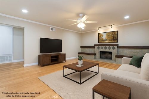 22133 James Alan Cir, Chatsworth, CA, 91311-2051 | Card Image