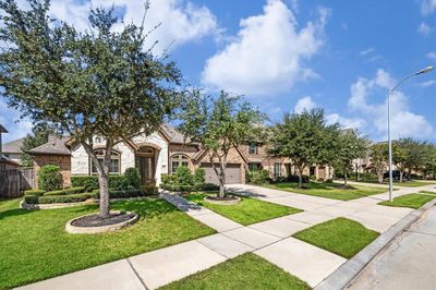 27930 Burchfield Grove Lane, House other with 4 bedrooms, 3 bathrooms and null parking in Katy TX | Image 2