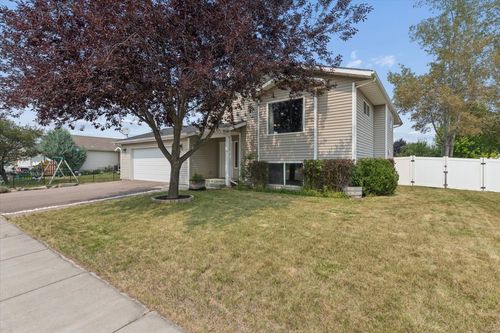 55 Rockefeller Dr, Kalispell, MT, 59901-2586 | Card Image