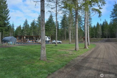20331 167th Ln Se, Yelm, WA, 98597-8307 | Card Image