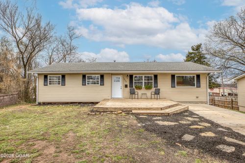 1628 Jefferson Cir, Webb City, MO, 64870-2908 | Card Image