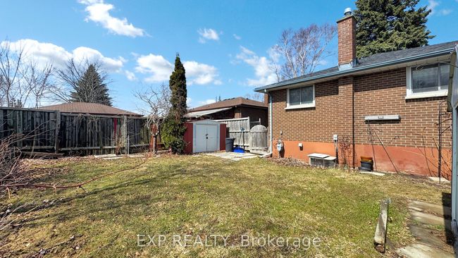 769 Olive Ave, House other with 4 bedrooms, 1 bathrooms and 4 parking in Oshawa ON | Image 36