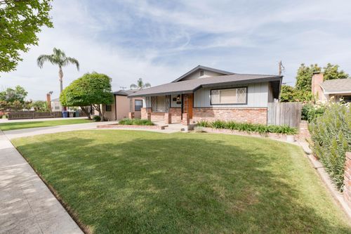 551 Auburn St, Tulare, CA, 93274-2958 | Card Image